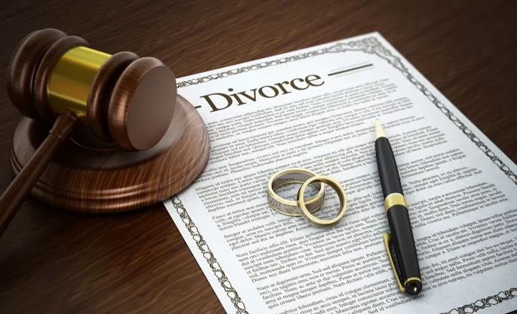 How Much is a Divorce Lawyer in California?